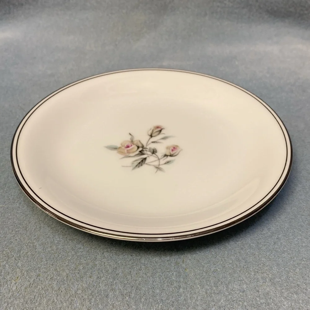 2-NORITAKE ROSSINA SERIES 5789 PINK ROSE BREAD AND BUTTER PLATES 6 3/8 INCH
